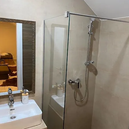 Station Kopaonik,milmari شقة كوباونيك